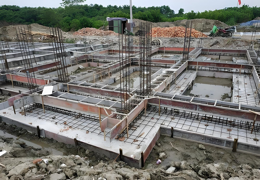 輕鋼別墅打地基好還是水泥地好？誰主沉浮呢